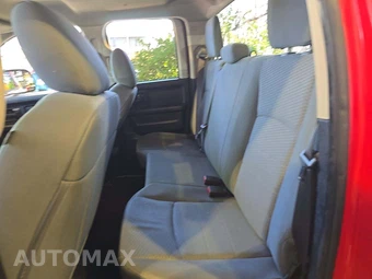 2014 Ram 1500 Express Extended Cab Medium Bed – miniatura 13