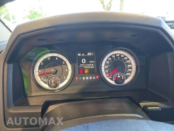 2014 Ram 1500 Express Extended Cab Medium Bed – miniatura 9
