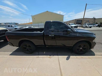 2014 Ram 1500 Express Regular Cab Medium Bed - miniatura 4