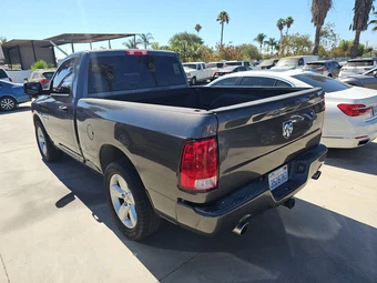 2014 Ram 1500 Express Regular Cab Medium Bed - miniatura 6