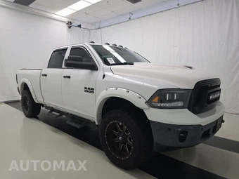 2014 Ram 1500 Laramie Crew Cab Medium Bed – miniatura 3
