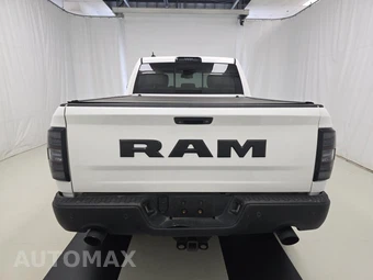 2014 Ram 1500 Laramie Crew Cab Medium Bed – miniatura 5