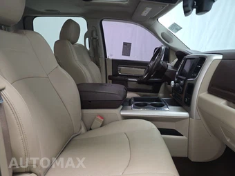 2014 Ram 1500 Laramie Crew Cab Medium Bed – miniatura 8