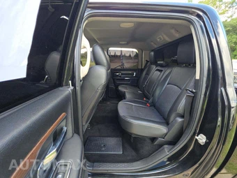 2014 Ram 1500 Laramie Crew Cab Short Bed – miniatura 13