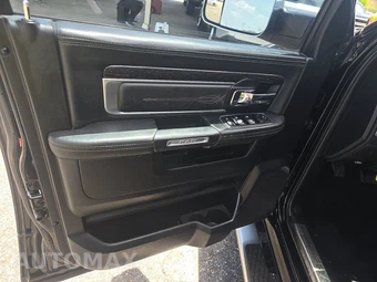 2014 Ram 1500 Laramie Limited Crew Cab Medium Bed - miniatura 9