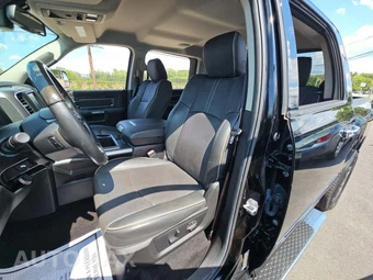 2014 Ram 1500 Laramie Limited Crew Cab Short Bed - miniatura 6