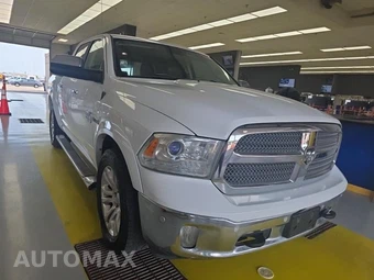2014 Ram 1500 Laramie Longhorn Crew Cab Short Bed - miniatura 3