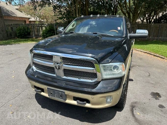 2014 Ram 1500 Laramie Longhorn Crew Cab Short Bed - miniatura 2