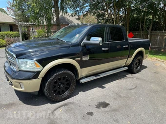 2014 Ram 1500 Laramie Longhorn Crew Cab Short Bed - miniatura 3