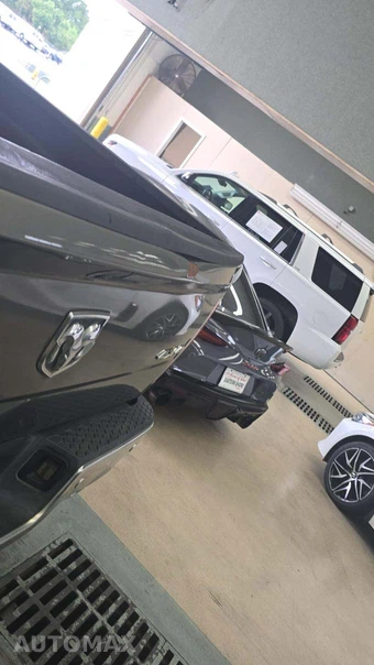 2014 Ram 1500 Laramie Longhorn Crew Cab Short Bed - miniatura 27