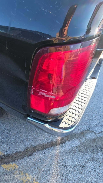 2014 Ram 1500 SLT Crew Cab Medium Bed – miniatura 23