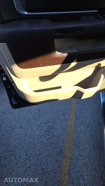 2014 Ram 1500 SLT Crew Cab Medium Bed – miniatura 36