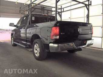 2014 Ram 1500 SLT Crew Cab Medium Bed – miniatura 6