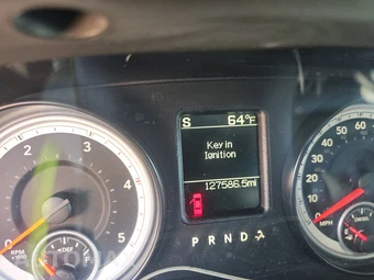 2014 Ram 1500 SLT Crew Cab Short Bed – miniatura 10