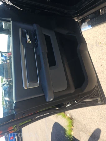 2014 Ram 1500 SLT Crew Cab Short Bed – miniatura 9
