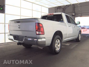 2014 Ram 1500 SLT Extended Cab Medium Bed – miniatura 4