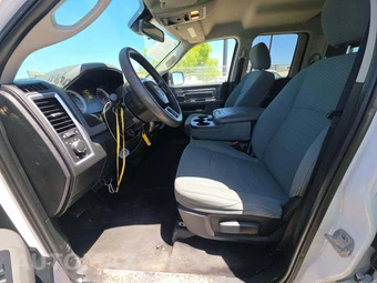 2014 Ram 1500 SLT Extended Cab Medium Bed – miniatura 6
