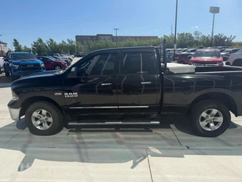 2014 Ram 1500 SLT Extended Cab Medium Bed - miniatura 4