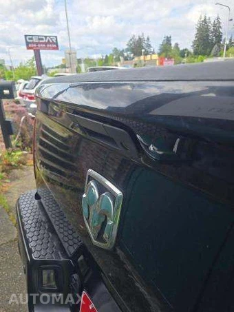 2014 Ram 1500 Sport Crew Cab Medium Bed - miniatura 27