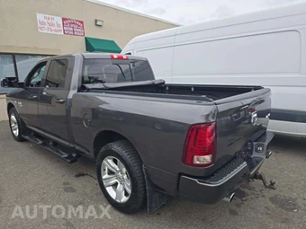 2014 Ram 1500 Sport Crew Cab Medium Bed - miniatura 2