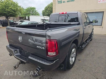 2014 Ram 1500 Sport Crew Cab Medium Bed - miniatura 3