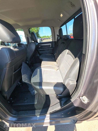 2014 Ram 1500 Sport Crew Cab Short Bed – miniatura 13