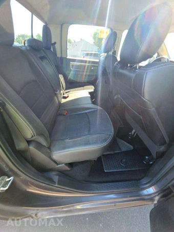 2014 Ram 1500 Sport Crew Cab Short Bed – miniatura 16