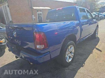 2014 Ram 1500 Sport Crew Cab Short Bed - miniatura 3