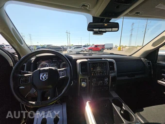 2014 Ram 1500 Sport Crew Cab Short Bed – miniatura 11