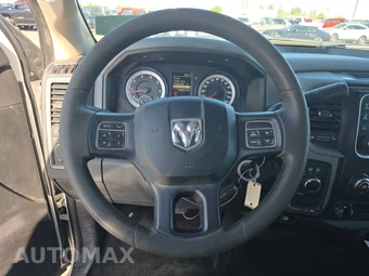 2014 Ram 1500 ST Crew Cab Medium Bed – miniatura 10