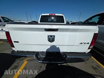2014 Ram 1500 ST Crew Cab Medium Bed – miniatura 5