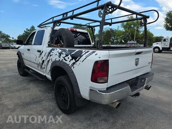 2014 Ram 1500 ST Crew Cab Medium Bed - miniatura 2