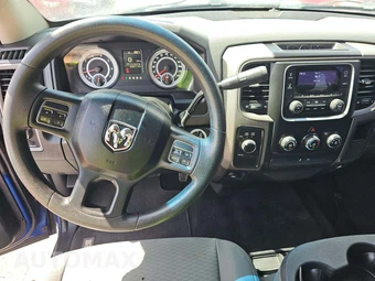2014 Ram 1500 ST Crew Cab Short Bed – miniatura 10