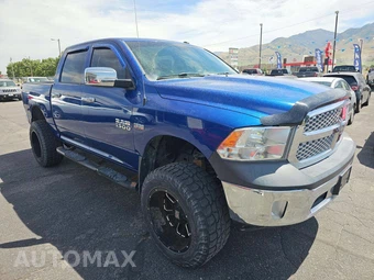 2014 Ram 1500 ST Crew Cab Short Bed – miniatura 4