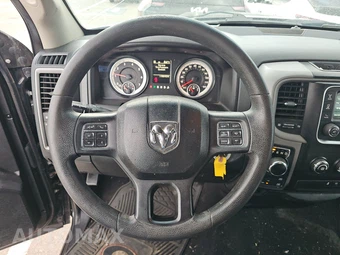 2014 Ram 1500 ST Extended Cab Medium Bed – miniatura 16