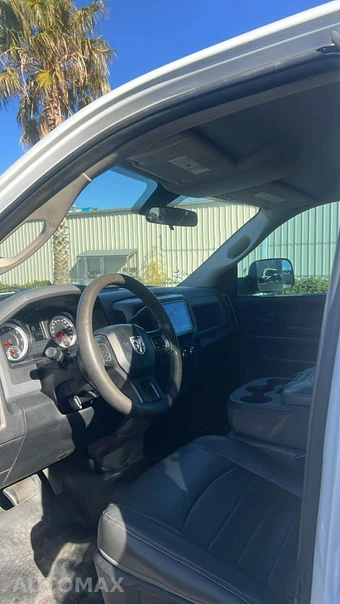 2014 Ram 1500 Tradesman Extended Cab Medium Bed - miniatura 2