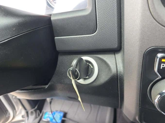 2014 Ram 1500 Tradesman Regular Cab Medium Bed - miniatura 8