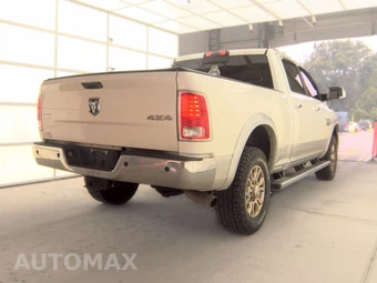 2014 Ram 2500 Laramie Crew Cab Medium Bed - miniatura 4