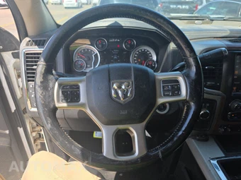 2014 Ram 2500 Laramie Crew Cab Medium Bed - miniatura 10
