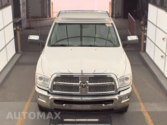 2014 Ram 2500 Laramie Crew Cab Medium Bed - miniatura 2