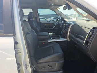 2014 Ram 2500 Laramie Crew Cab Medium Bed - miniatura 8