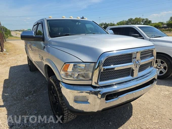 2014 Ram 2500 Laramie Limited Crew Cab Medium Bed - miniatura 3