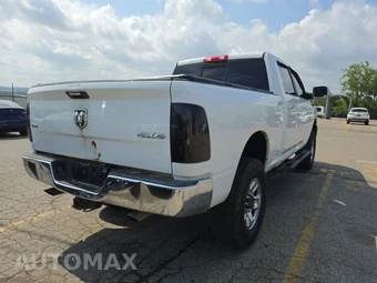 2014 Ram 2500 SLT Crew Cab Medium Bed – miniatura 4