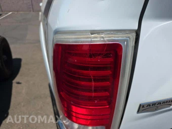 2014 Ram 3500 Laramie Crew Cab Medium Bed - miniatura 27