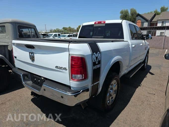 2014 Ram 3500 Laramie Crew Cab Medium Bed - miniatura 3