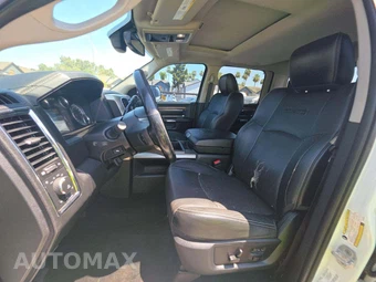 2014 Ram 3500 Laramie Crew Cab Medium Bed - miniatura 6