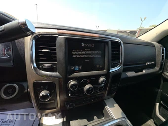 2014 Ram 3500 Laramie Crew Cab Medium Bed - miniatura 11