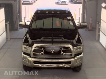 2014 Ram 3500 Laramie Crew Cab Medium Bed - miniatura 2