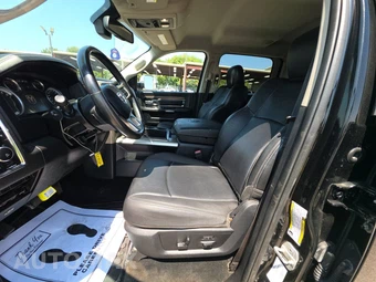 2014 Ram 3500 Laramie Crew Cab Medium Bed - miniatura 7