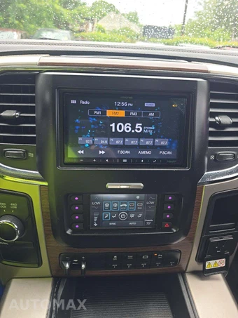 2014 Ram 3500 Laramie Extended Crew Cab Medium Bed DRW - miniatura 10